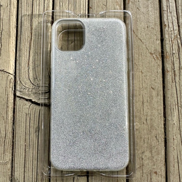 BNWT Silver Glitter Phone Case for iPhone 11 Pro Max - Picture 2 of 6